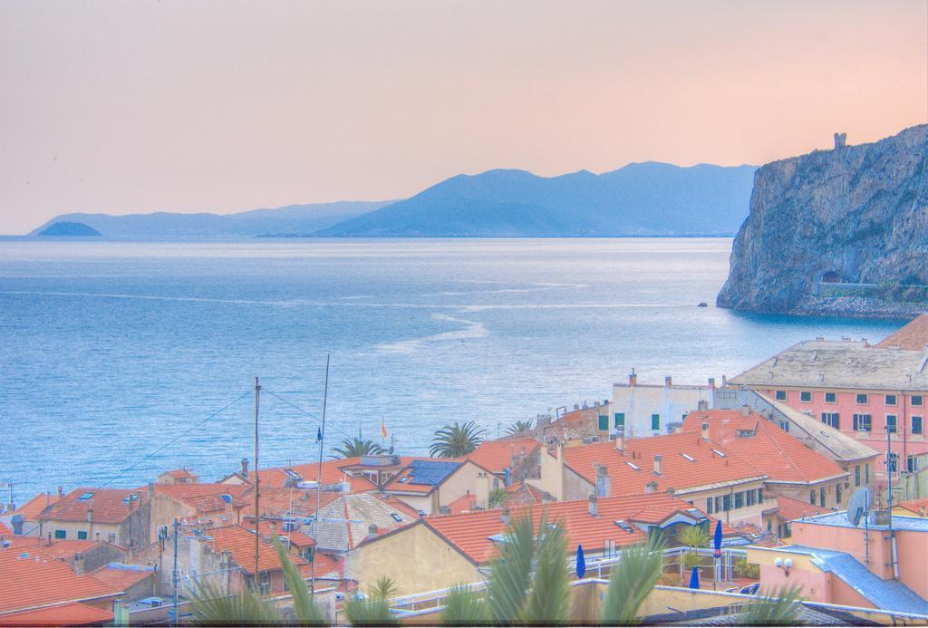 Hotel Deutsche Familien Финале Лигуре Экстерьер фото